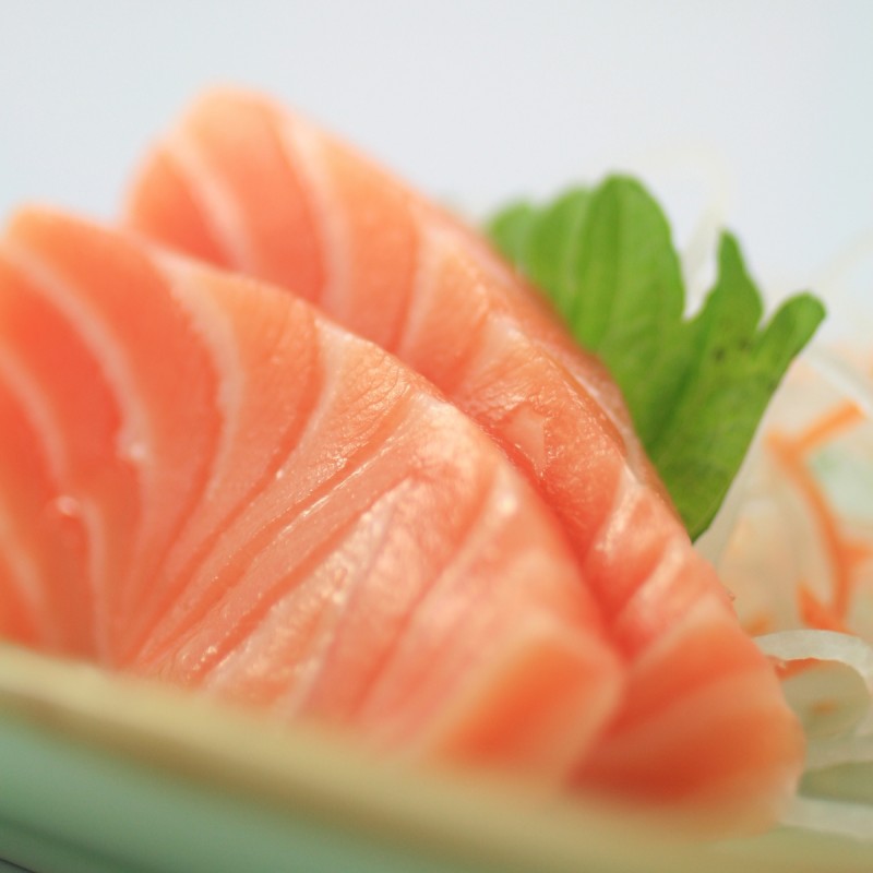 deguster sushi sashimis